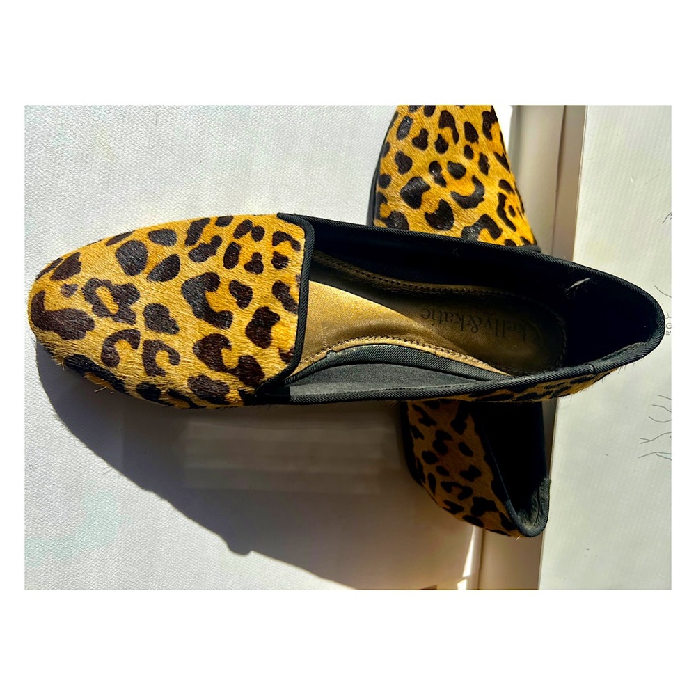Half-calf cheetah loafer flats